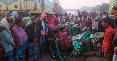 কুমিল্লায় ট্রেনের ধাক্কায় অটোরিকশার ৩ যাত্রী নিহত