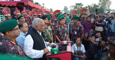 শীঘ্রই বাংলাবান্ধা-ফুলবাড়ী সীমান্ত দিয়ে যাতায়াত শুরু হবে: স্বরাষ্ট্রমন্ত্রী