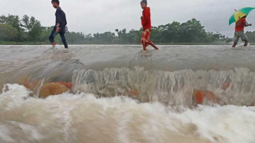 সিলেট ও রংপুরের নিম্নাঞ্চলে বন্যা আতঙ্ক