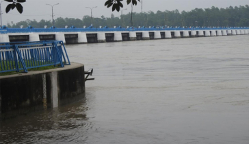 তিস্তায় পানি বৃদ্ধি, খুলে দেওয়া হলো ৪৪ গেট