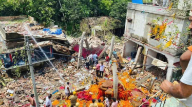 পশ্চিমবঙ্গে আতশবাজি কারখানায় বিস্ফোরণ, নিহত ৮