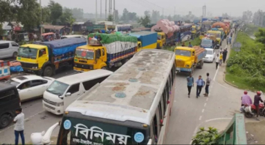 ঢাকা-টাঙ্গাইল মহাসড়কে ২০ কিলোমিটার দীর্ঘ যানজট