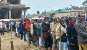 ময়মনসিংহ-৩ আসনে স্থগিত কেন্দ্রের ভোটগ্রহণ চলছে