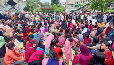 আন্দোলনরত শিক্ষার্থীদের ক্লাসে ফিরে যেতে বললেন আপিল বিভাগ