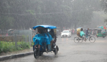 সকাল থেকে বৃষ্টি, রাজধানীবাসীর ভোগান্তি